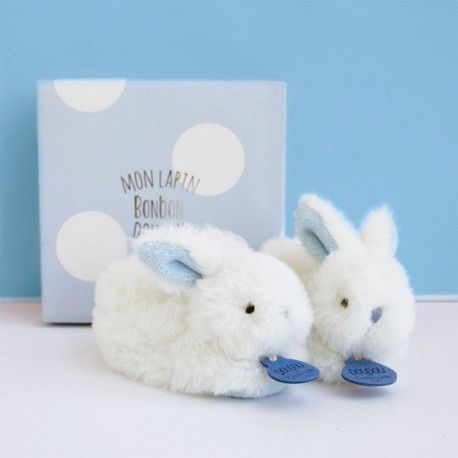 2020-11-coffret-naissance-chaussons-bleu-lapin-bonbon-doudou-compagnie.jpg