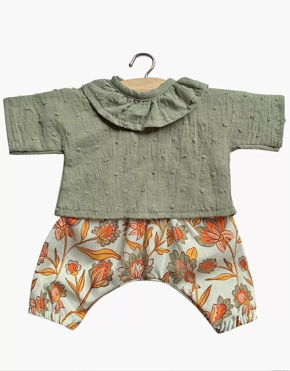 2022-06-minikane-collection-accessoires-dressing-pour-poupee-gordis-vetements-ensemble-coline-top-colette-plumetis-vert-amande-et-pantalon-gaston-en-coton-adele.webp
