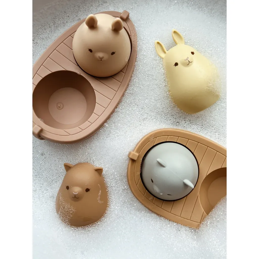 2022-08-silicone-boat-toys-le-bain-ks3265-blush-1.webp