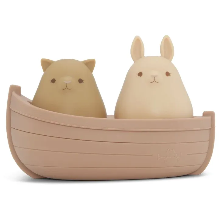 2022-08-silicone-boat-toys-le-bain-ks3265-blush-3af83a5a-99fd-416e-99ea-c6c5647f7288-720x.webp
