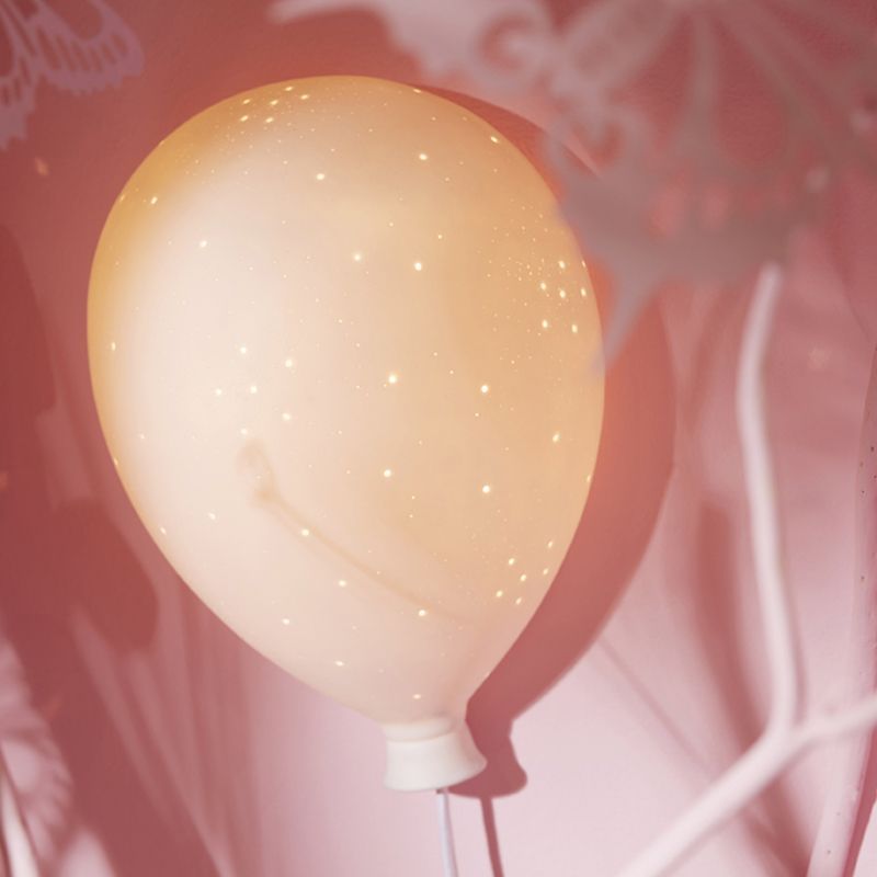 2022-09-lampe-murale-ballon-blanc-amadeus.jpg