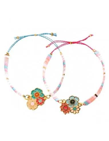 2022-11-bijoux-duo-bracelets-tila-et-fleurs-djeco.webp