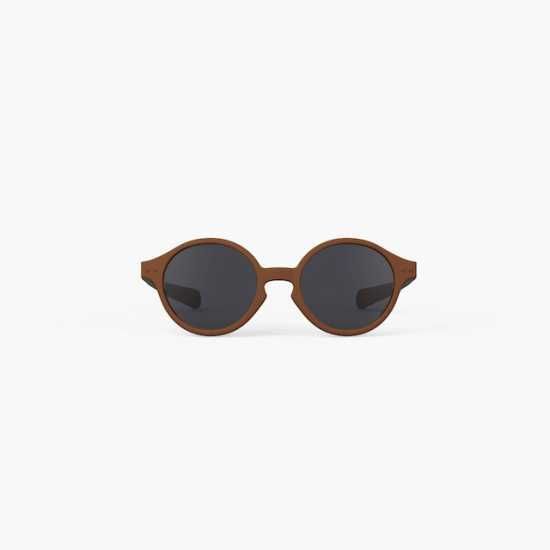 lunettes-de-soleil-baby-chocolat-9-36-mois-izipizi.jpg