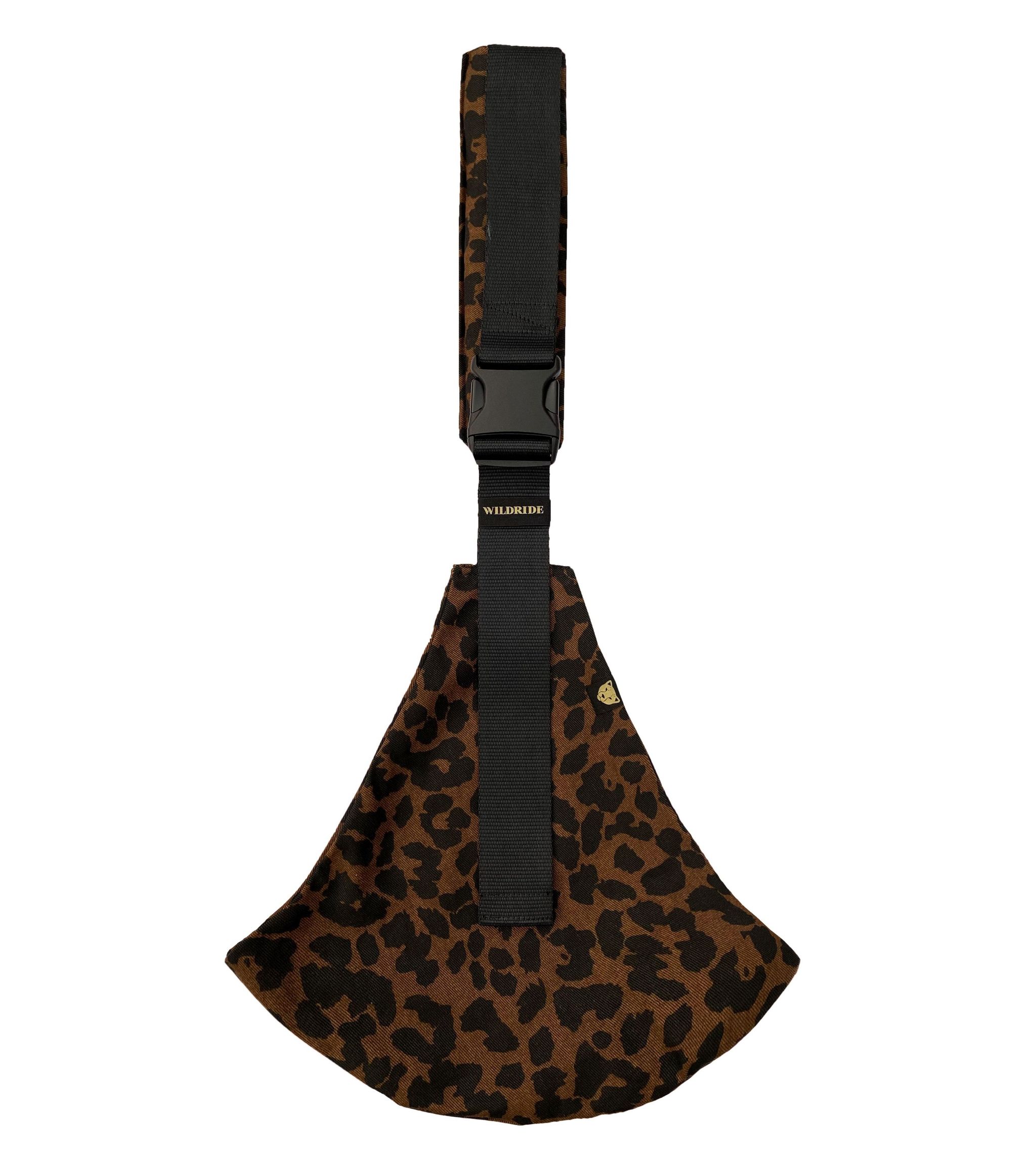 porte-bebe-pour-jeune-enfant-leopard-brown.jpg