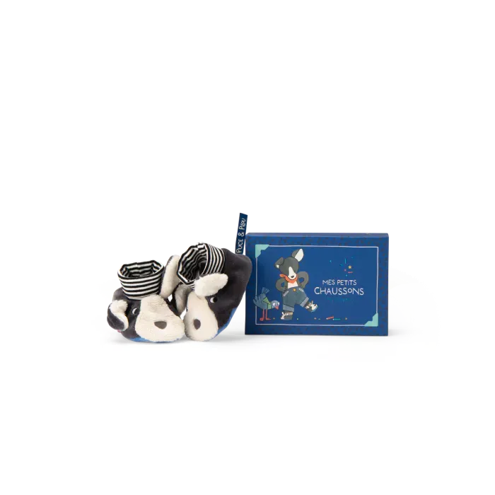 chaussons-chien-puce-bleu-puce-pilou-moulin-roty.webp
