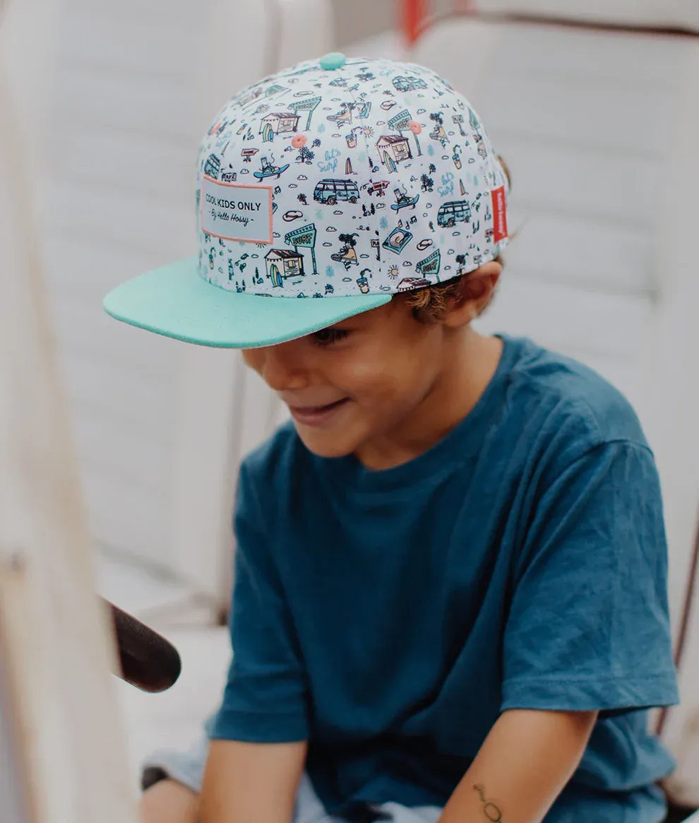 casquette-coloree-enfants-bebes-imprime-turquoise-hello-hossy.webp