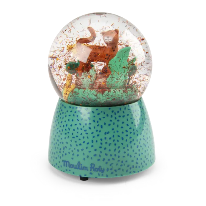 boule-a-neige-musicale-la-foret-mawa-moulin-roty-1.webp