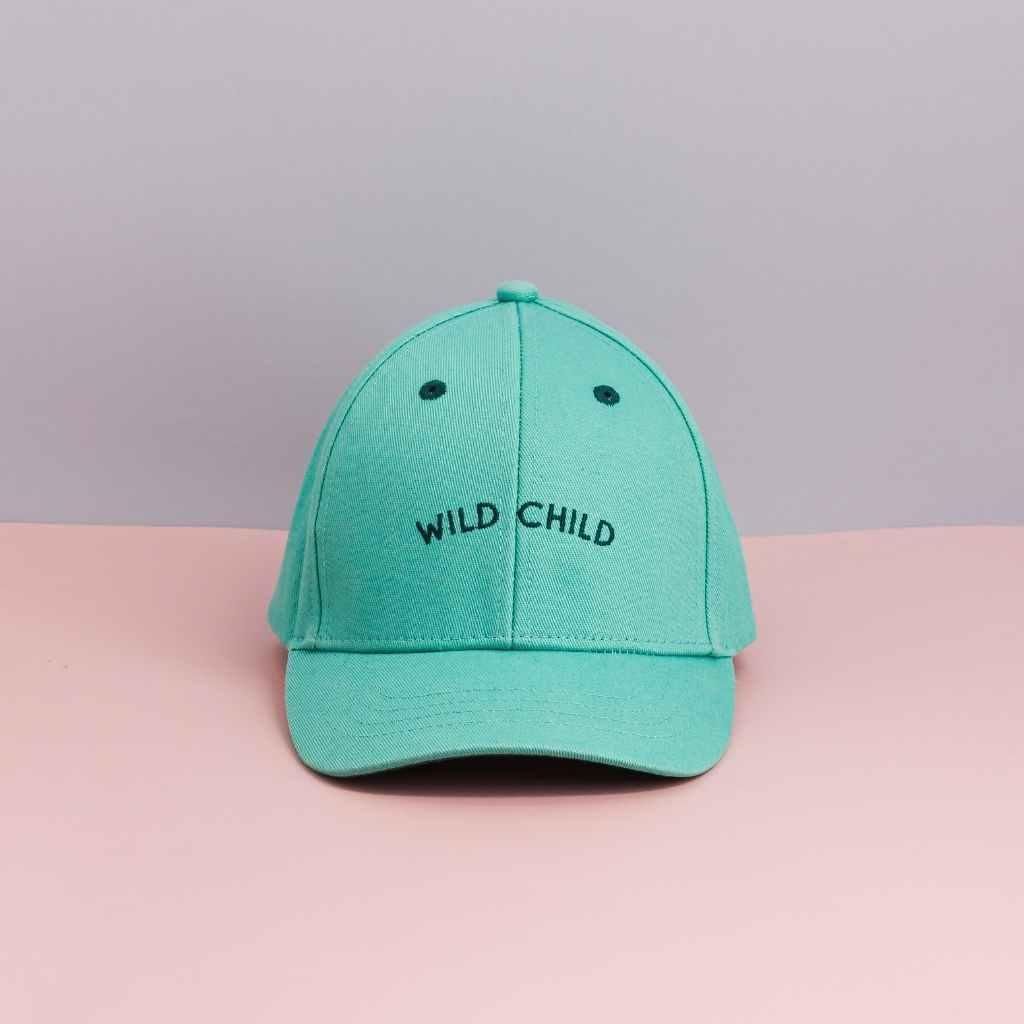 sous-la-bonne-etoile-chamaye-casquette-bleue-wild-child-2.jpg