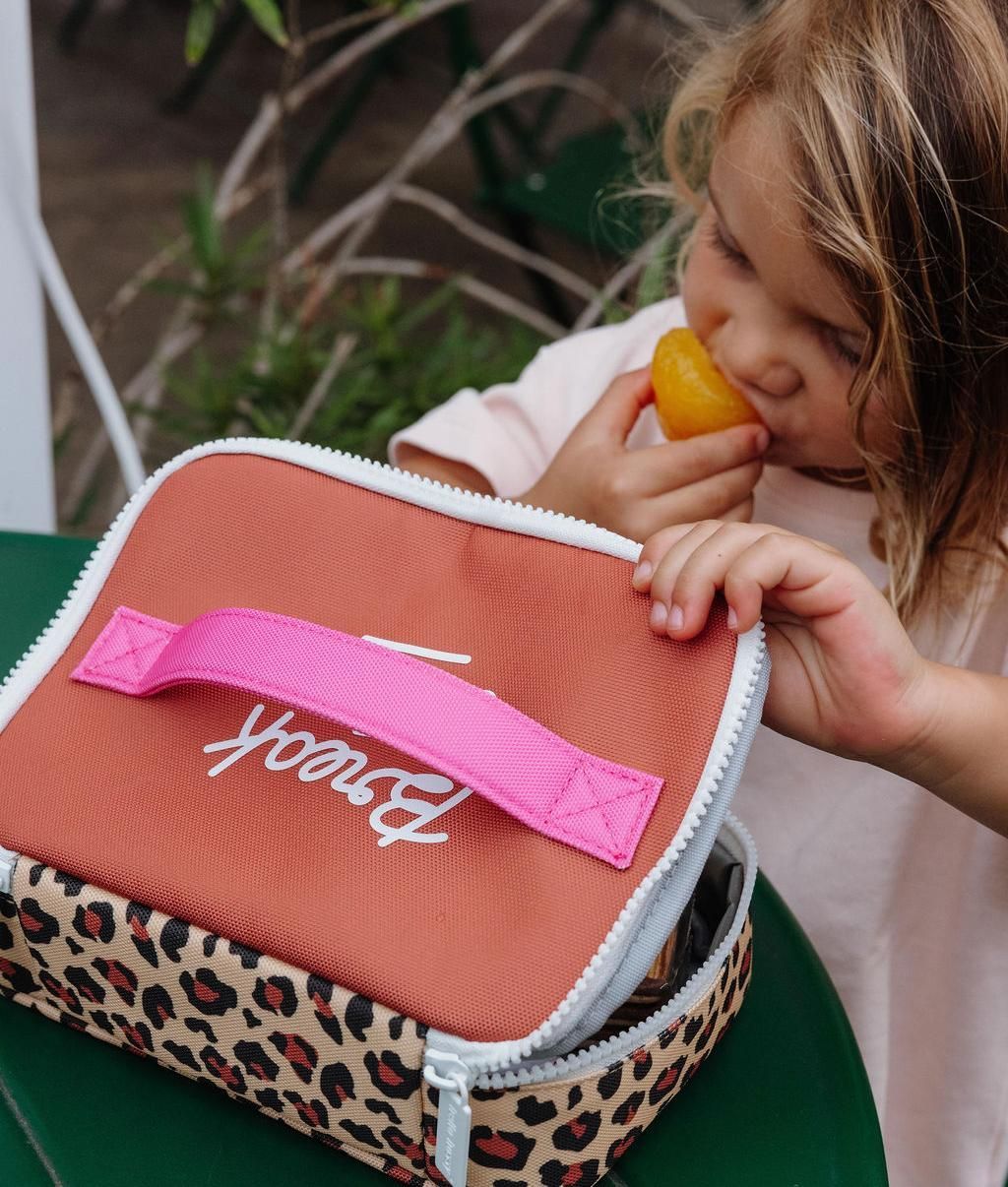 sous-la-bonne-etoile-hellohossy-sac-repas-leopard-1.jpg