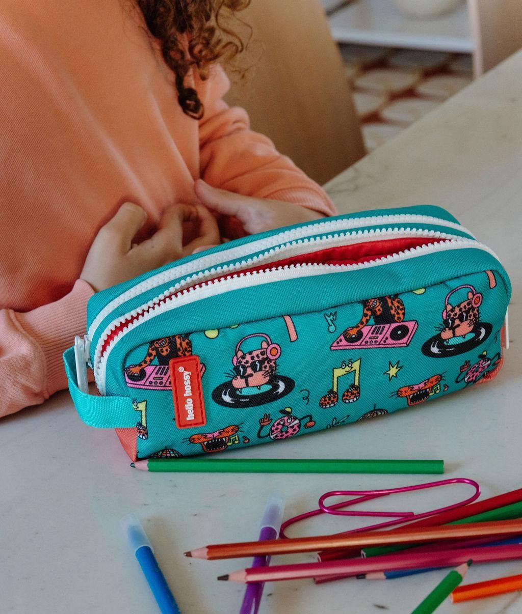 sous-la-bonne-etoile-hellohossy-trousse-disco-roar-3.jpg