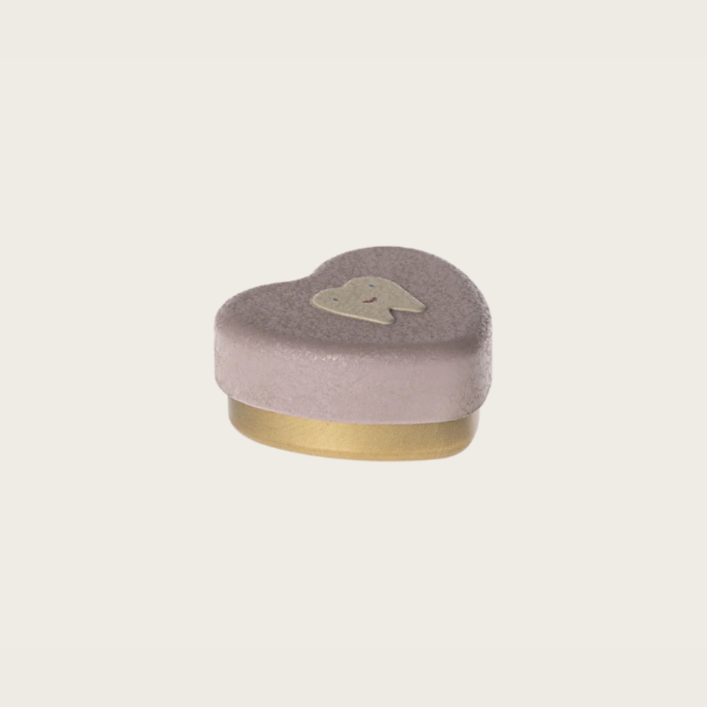 sous-la-bonne-etoile-amadeus-boite-a-dents-coeur-2.png