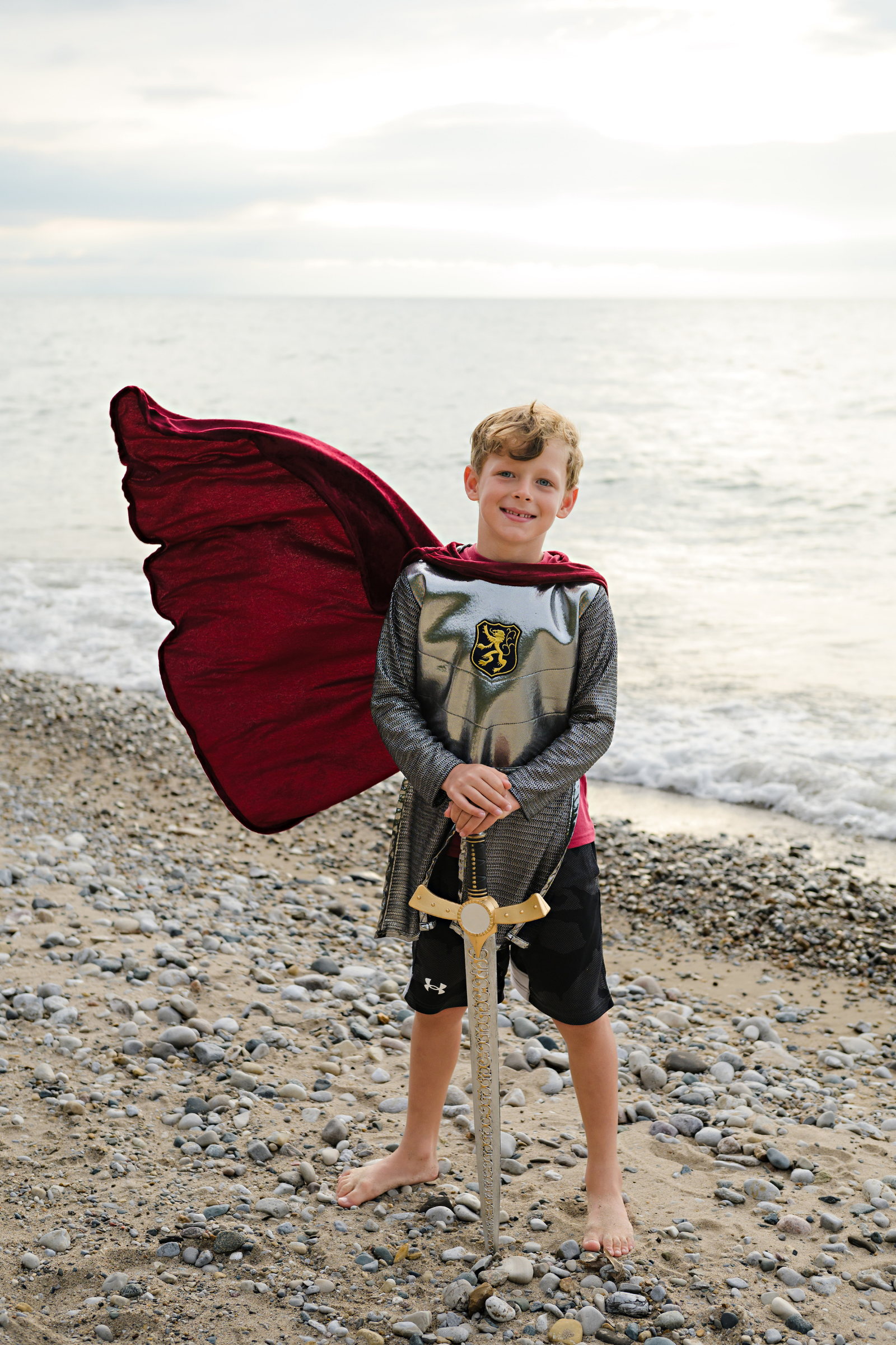 sous-la-bonne-etoile-great-pretenders-silver-knight-cape-5-6-ans-2.png