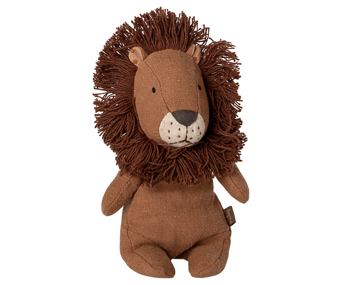 sous-la-bonne-etoile-moulin-roty-doudou-lion-mamba-la-foret-mawa-1.png