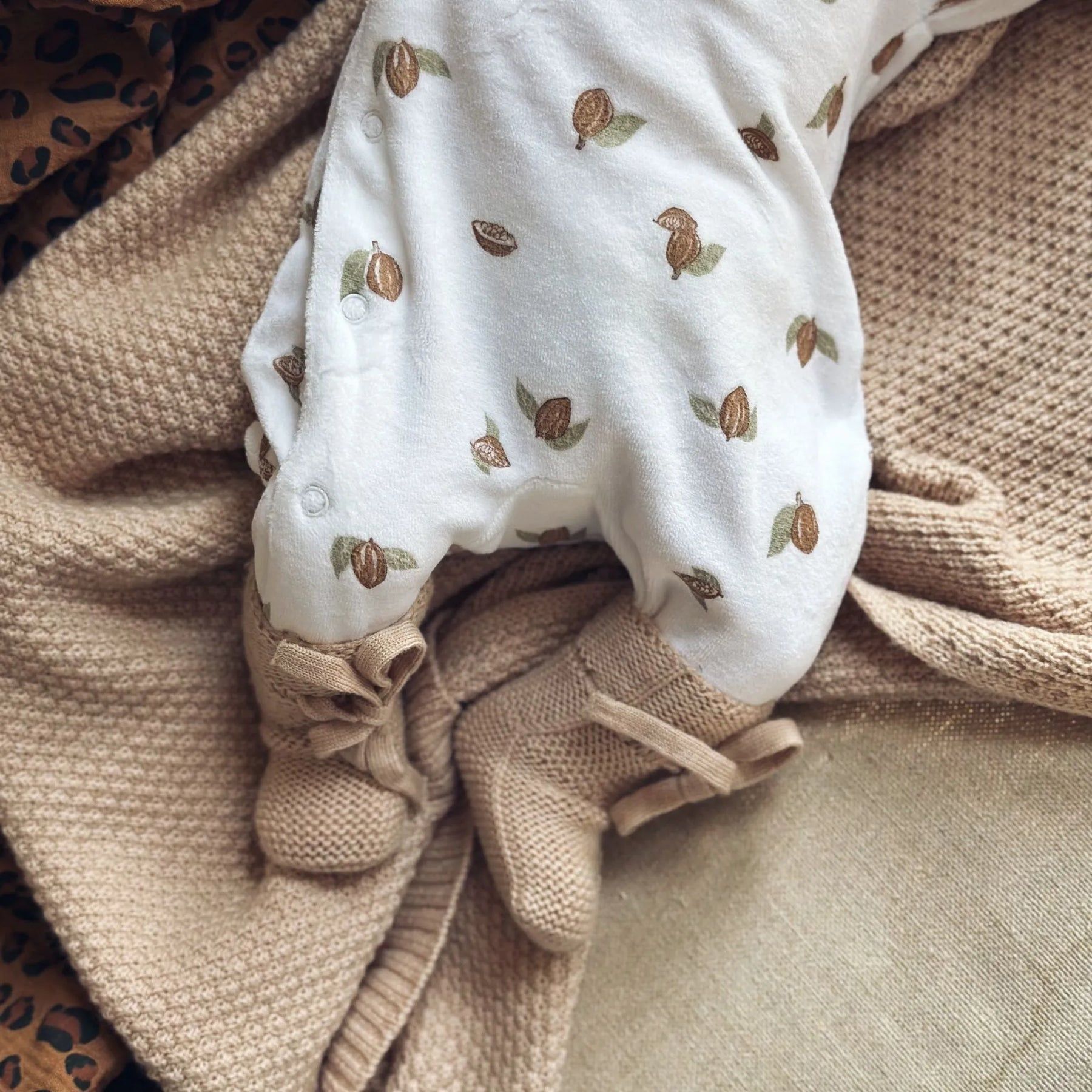 sous-la-bonne-etoile-moulin-roty-pyjama-12-mois-velours-jungle-la-foret-mawa-3.jpg